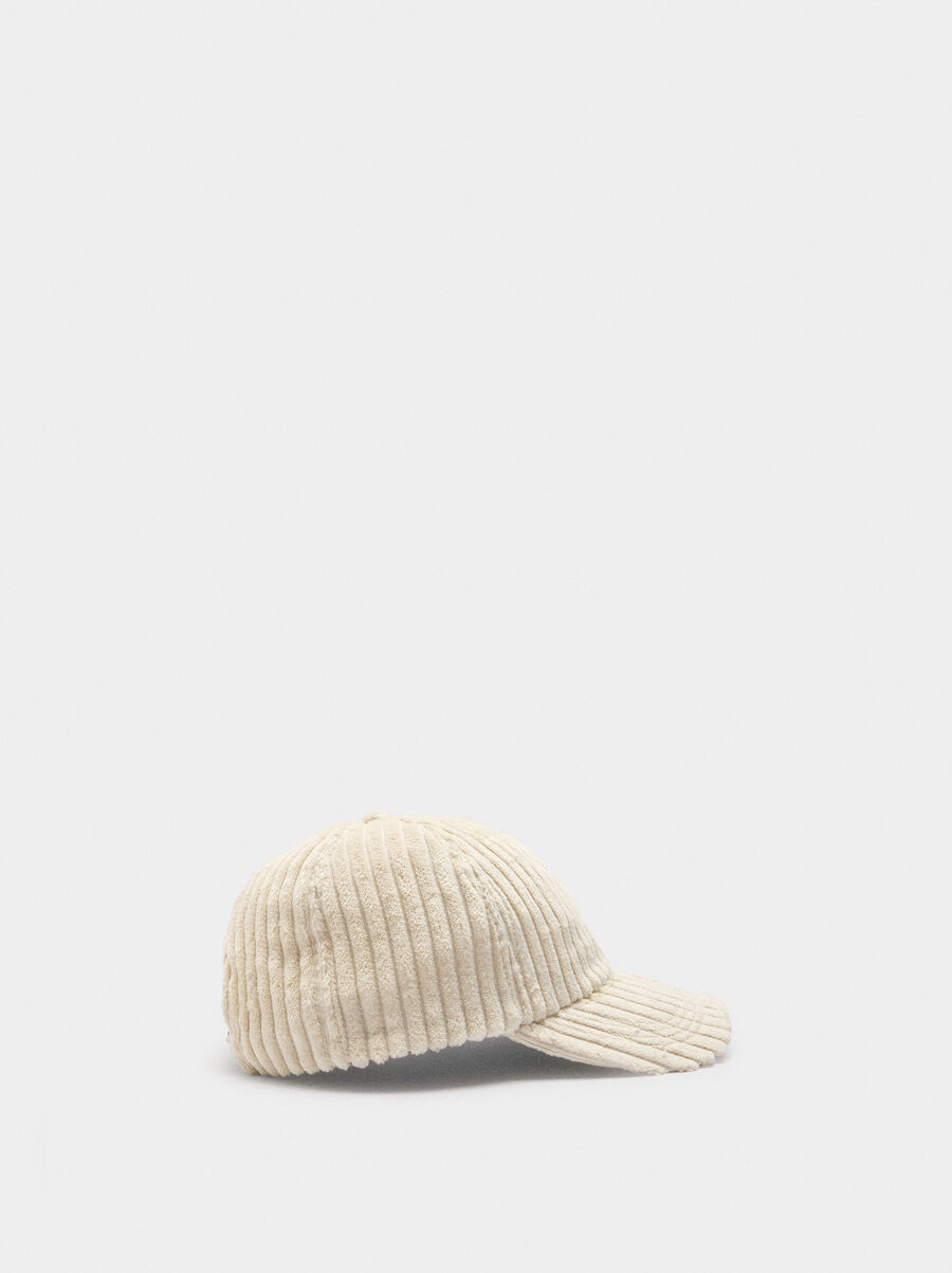 Ribbed velvet cap