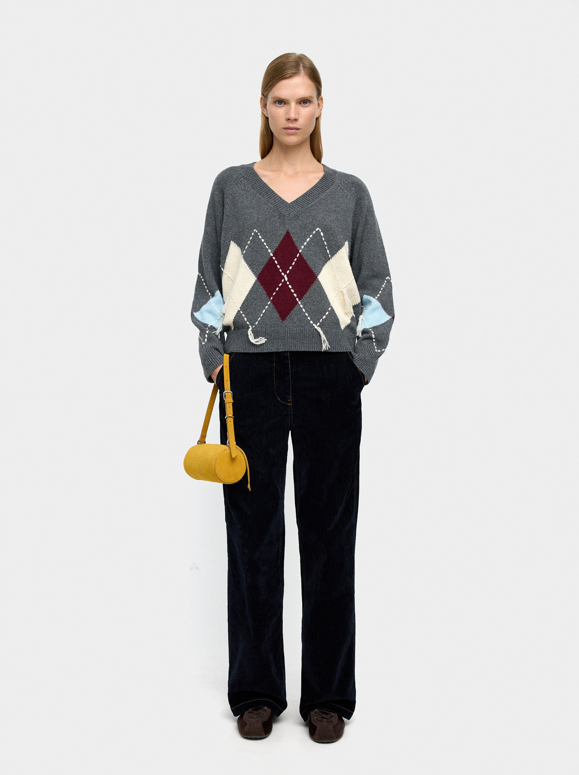 Knit sweater with diamonds and embroidery image number 1.0