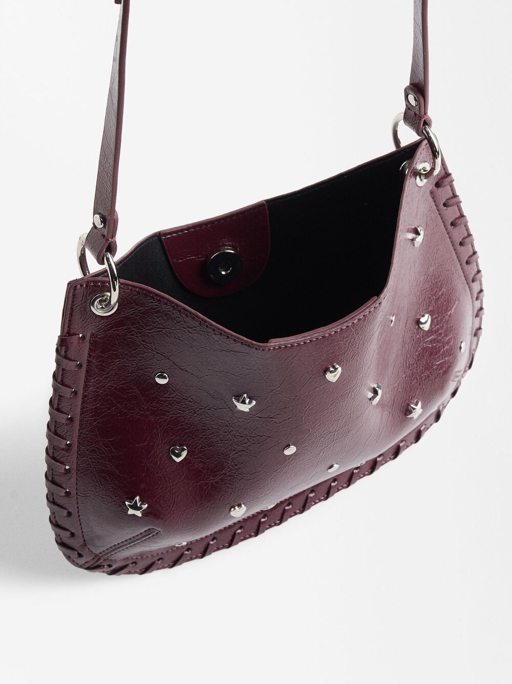 Sac à épaule avec clous