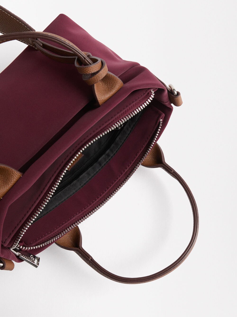 Tote bag with soft texture