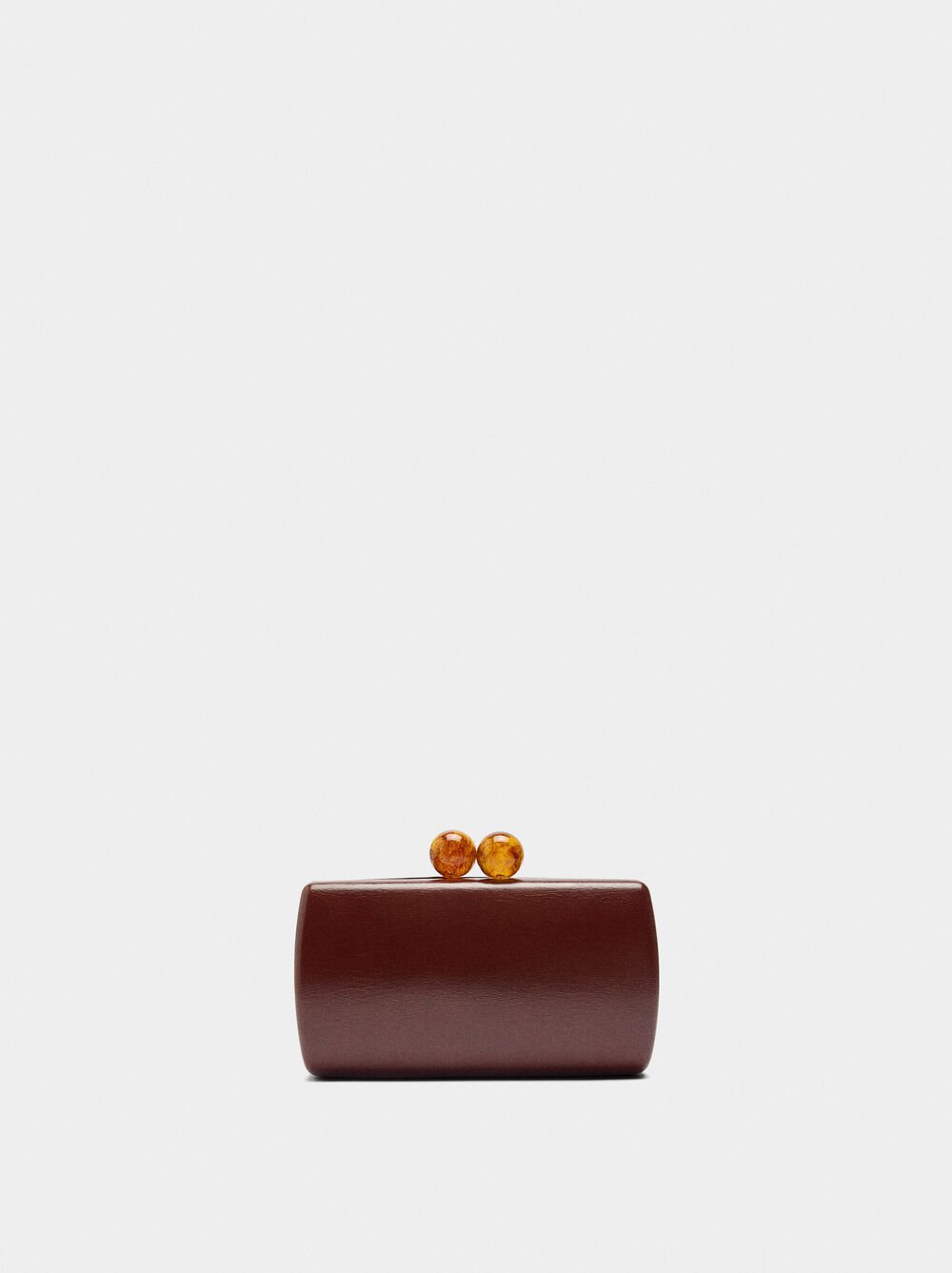 Party clutch with kiss-lock closure