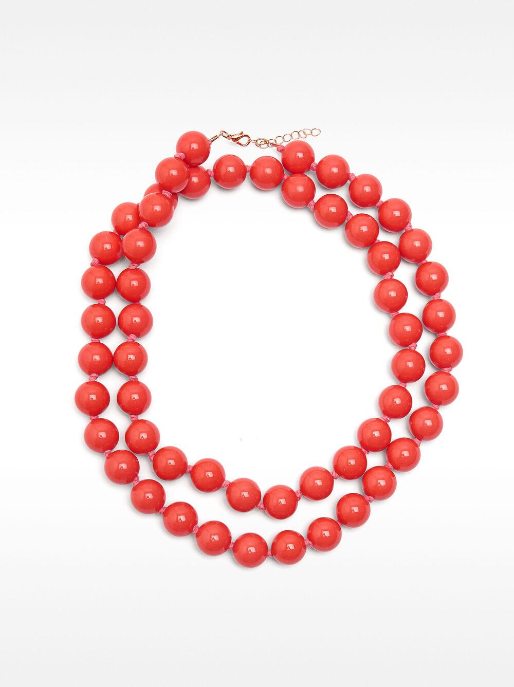 Single-color bead necklace