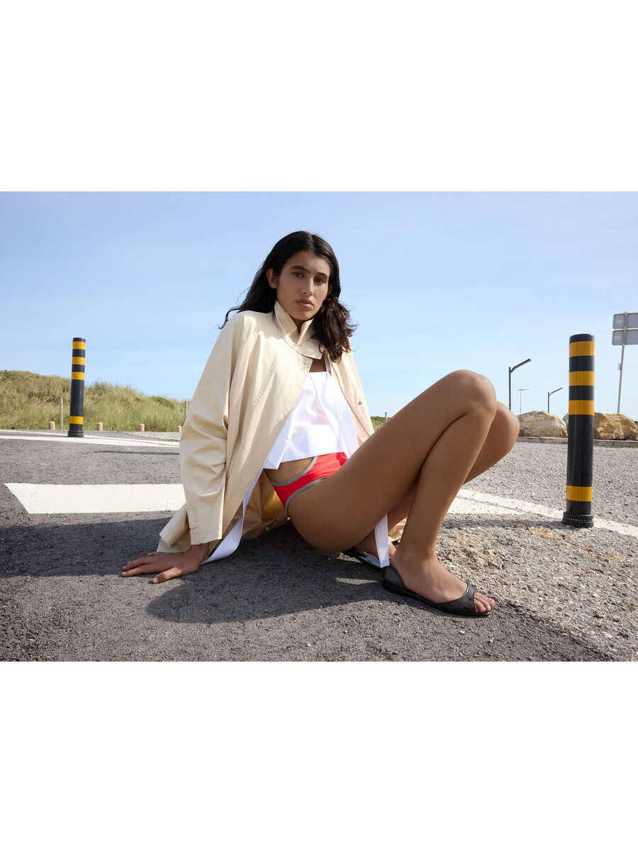 SHOP THE LOOK