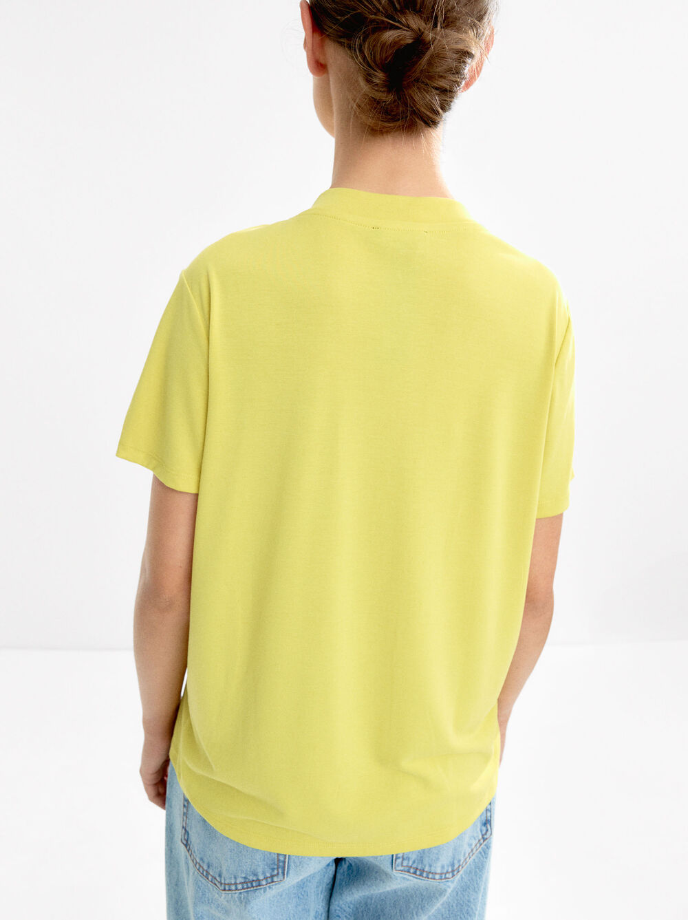 T-Shirt mit V-Ausschnitt