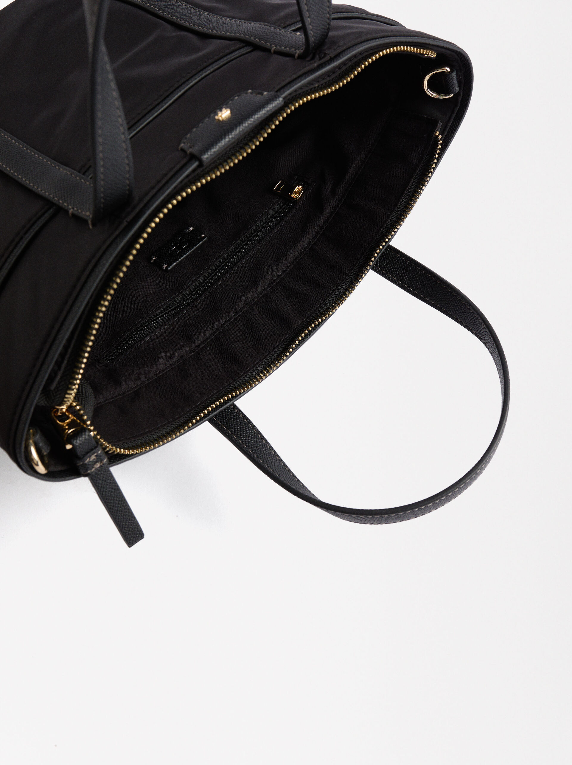 Nylon tote bag with pendant image number 4.0