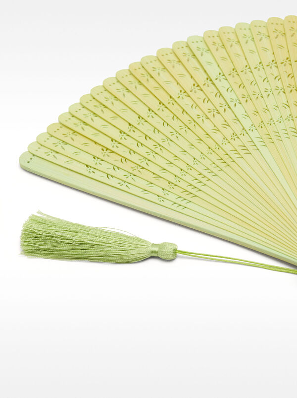 Bamboo dragonfly fan