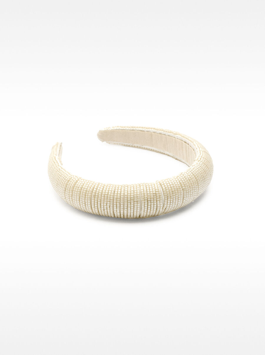 Diadema con cuentas