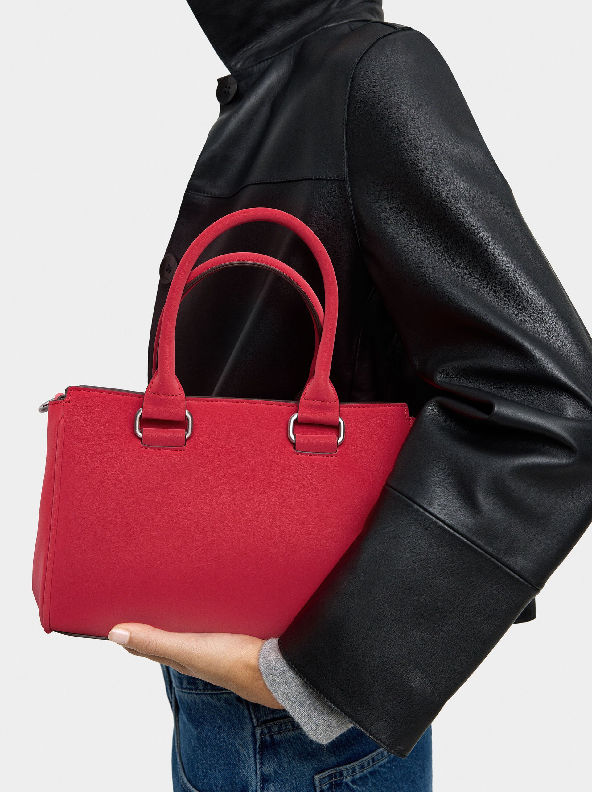 Tote bag with soft texture image number 1.0