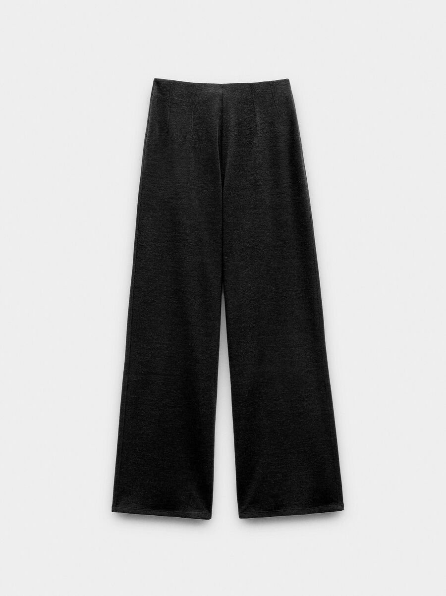 Trousers with elastic waist