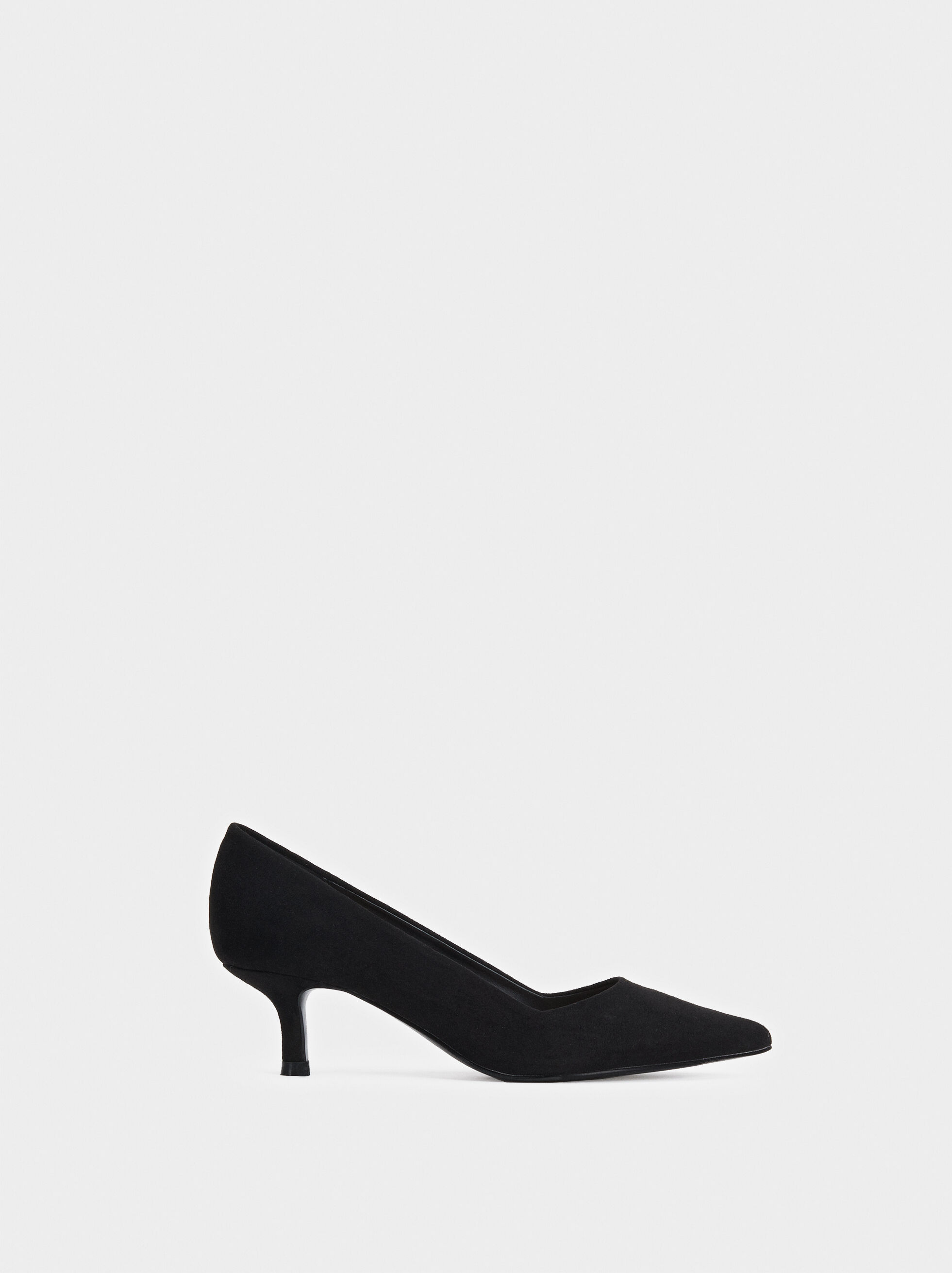 black medium heels