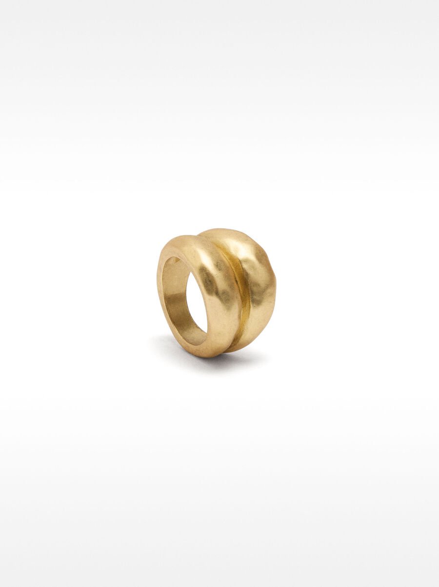 Rounded ring with double effect