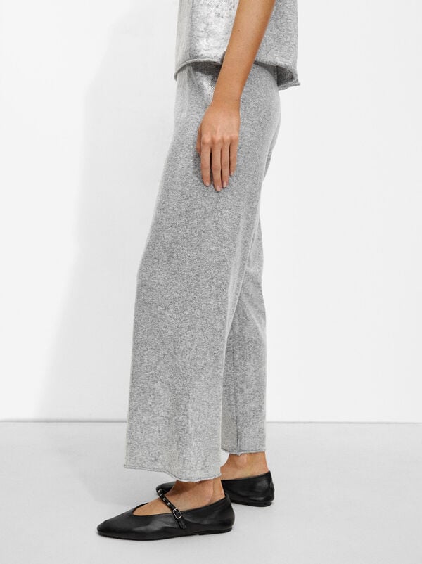 Strickhose mit Pailletten