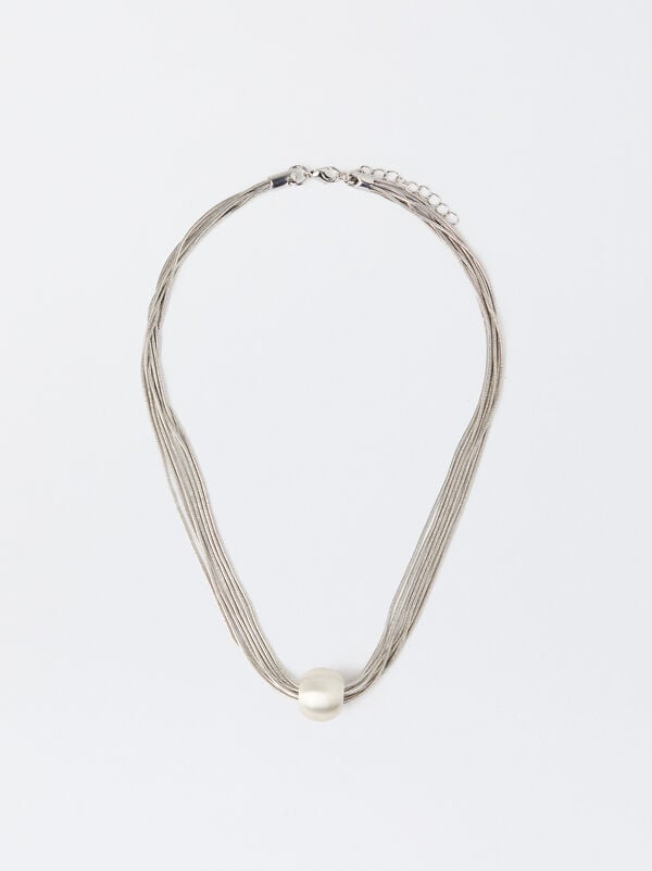 Short silver necklace
