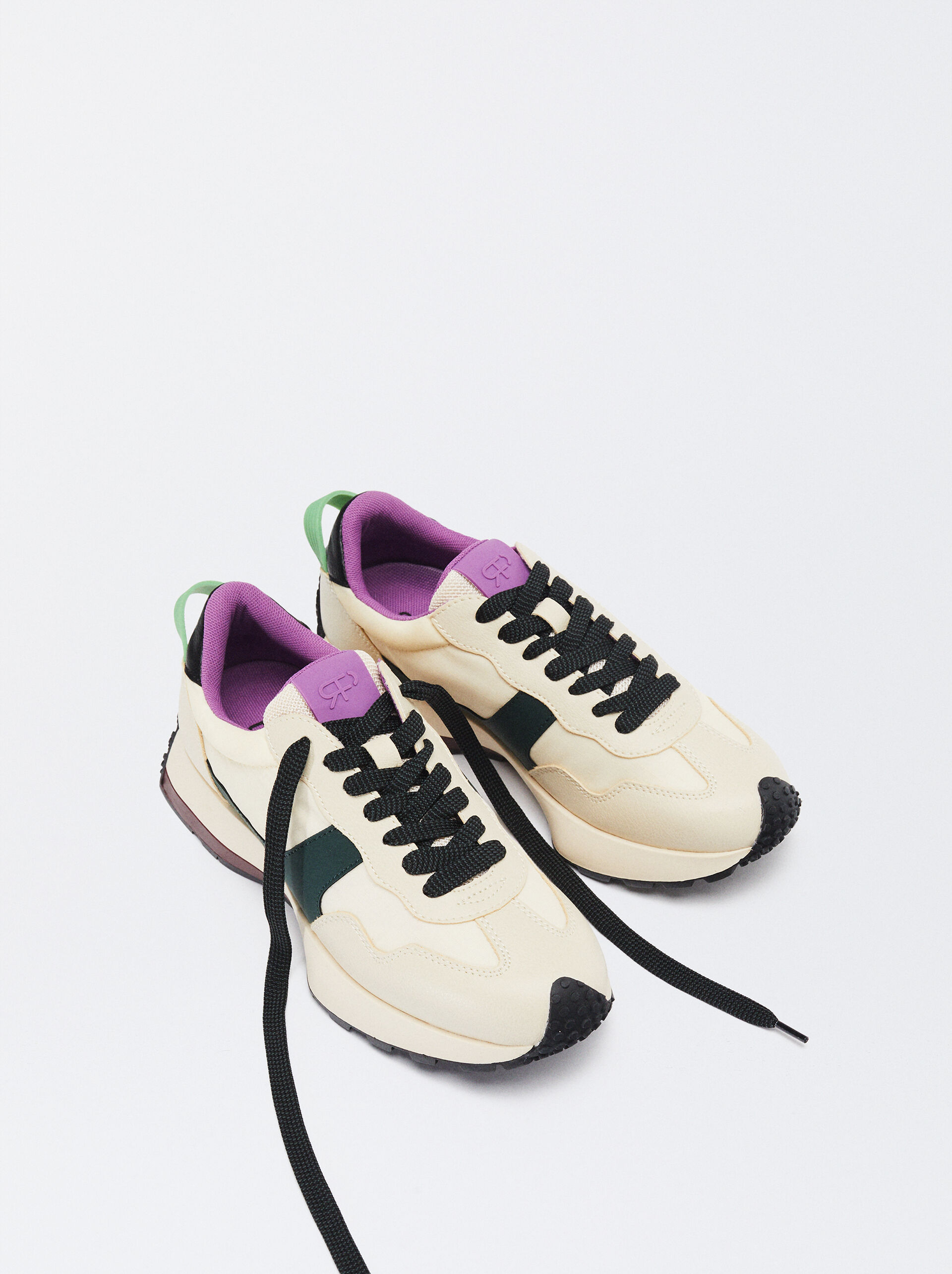 Contrast Trainers image number 1.0