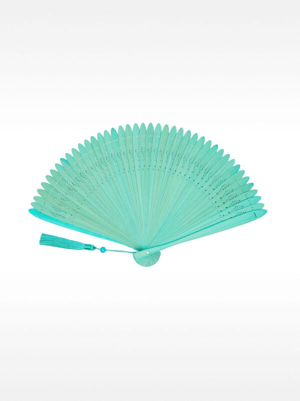 Bamboo perforated fan