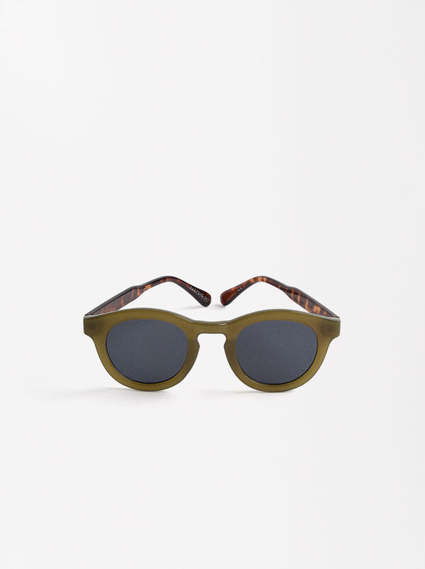 Round sunglasses 