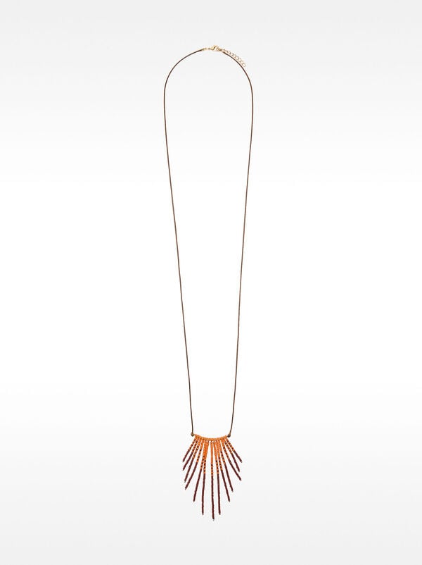 Long necklace with beaded pendant
