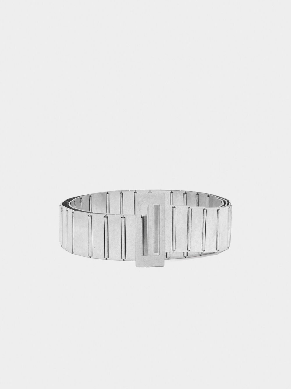 Ceinture en métal avec charnières