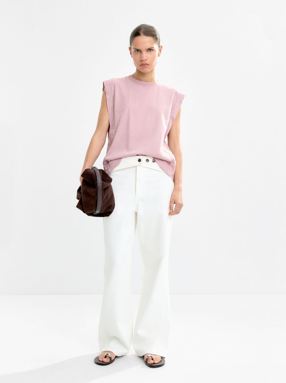 Sleeveless T-shirt 100% cotton