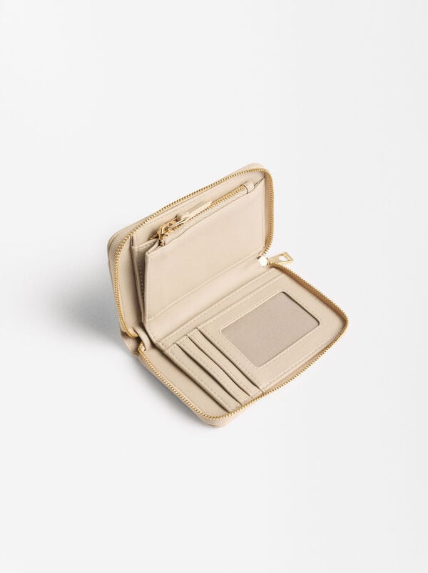 Basic textured wallet
