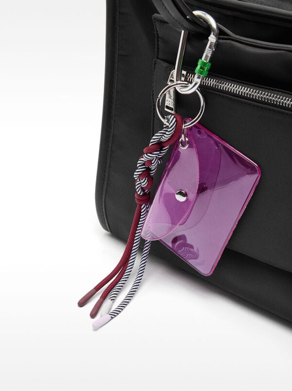 Borsa shopper in nylon con pendente