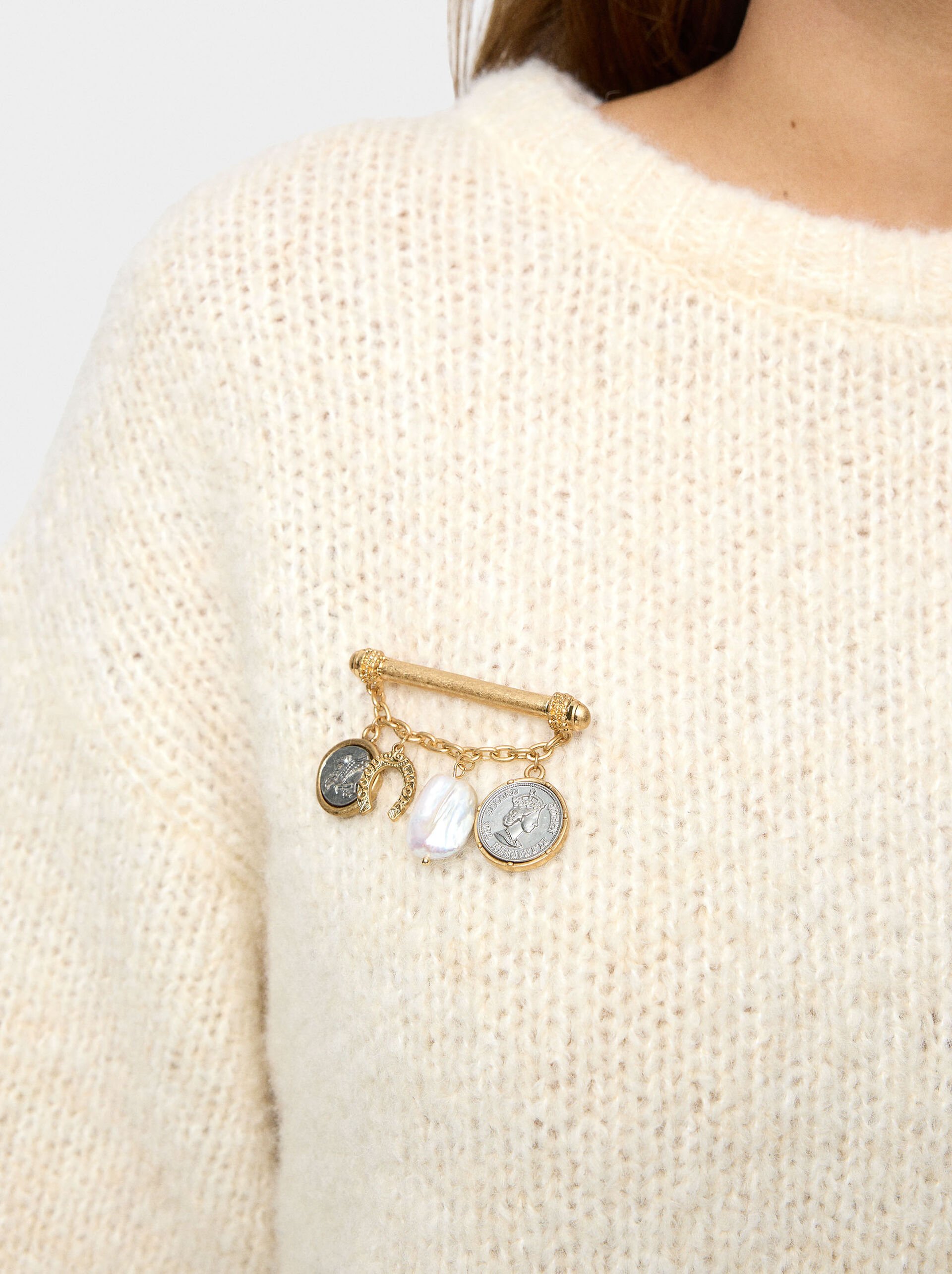 Brosche aus Münzen und Süßwasserperle image number 1.0