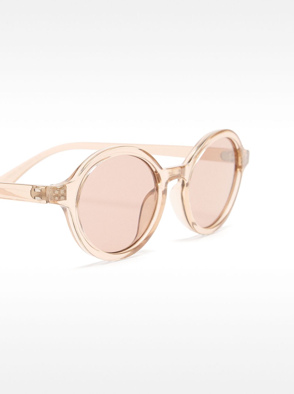 Round sunglasses 