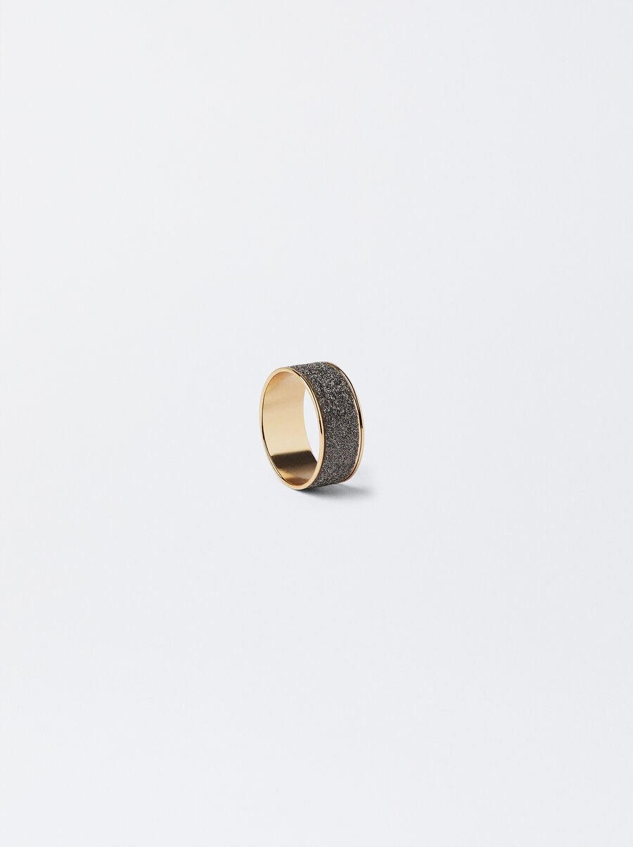 Rrhinestone ring