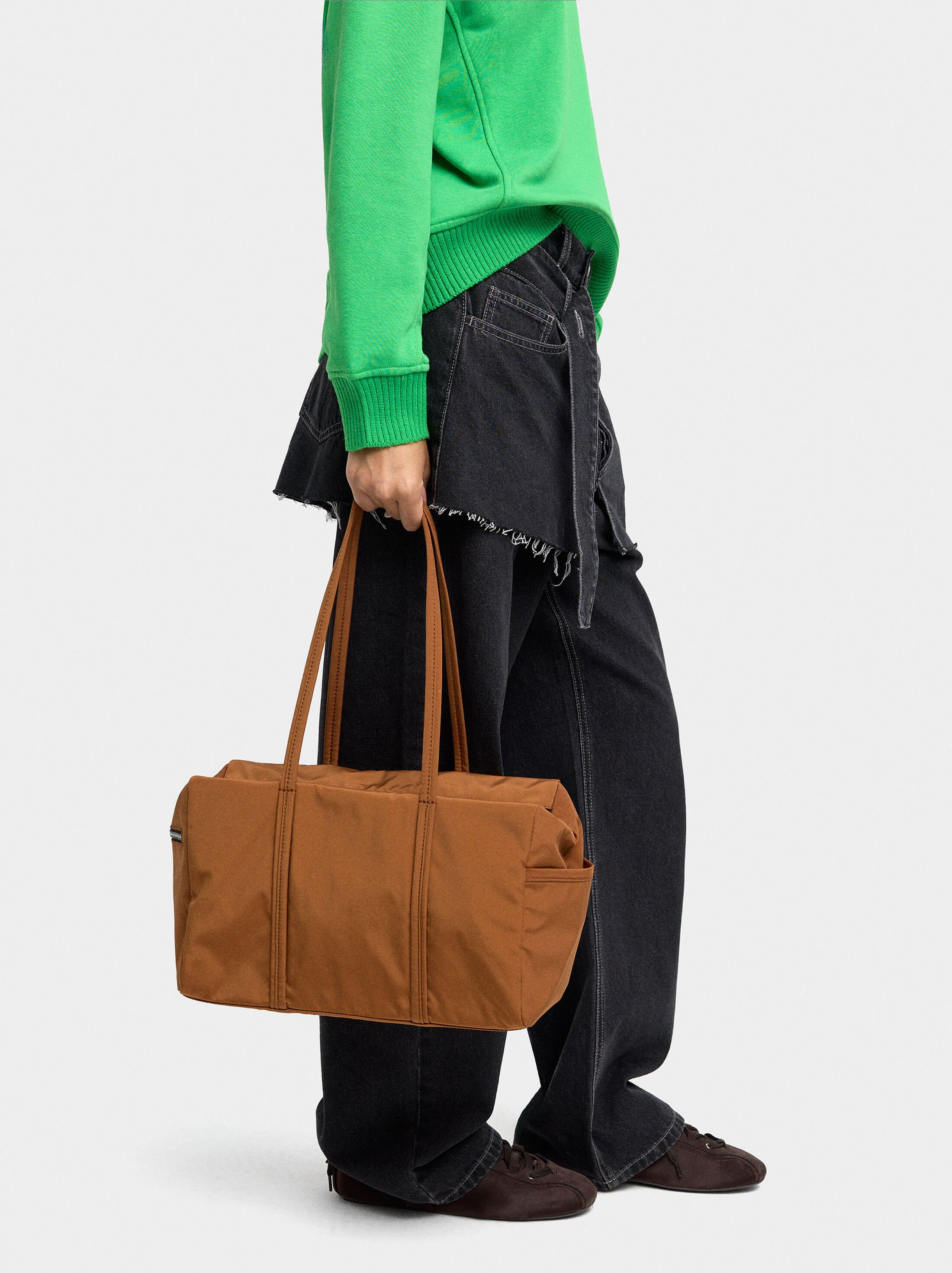 Nylon bowling bag image number 1.0