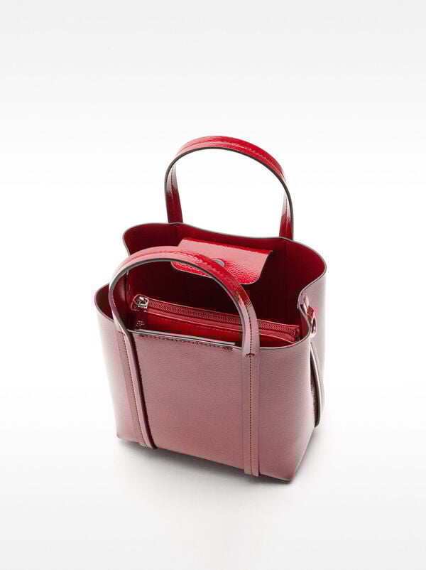 Crackle-effect tote bag