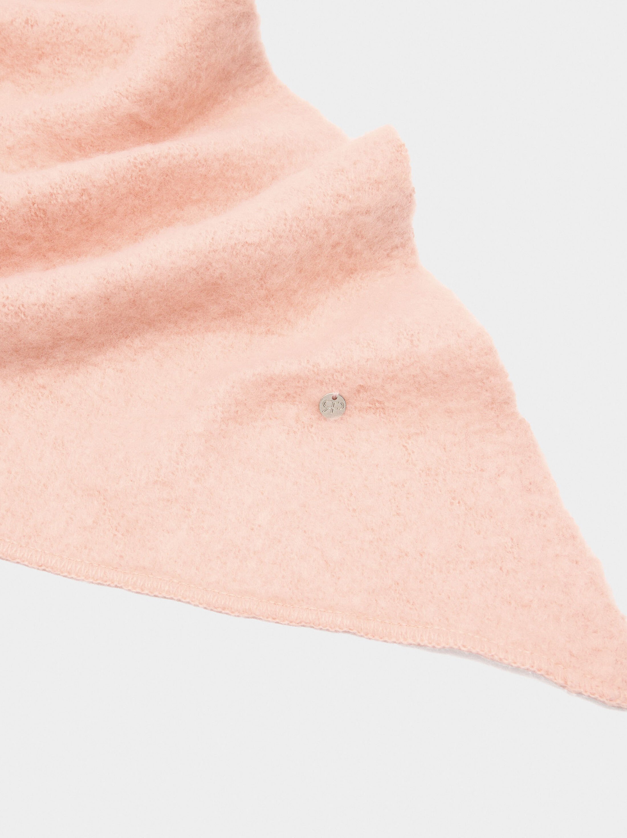 Plain scarf image number 1.0