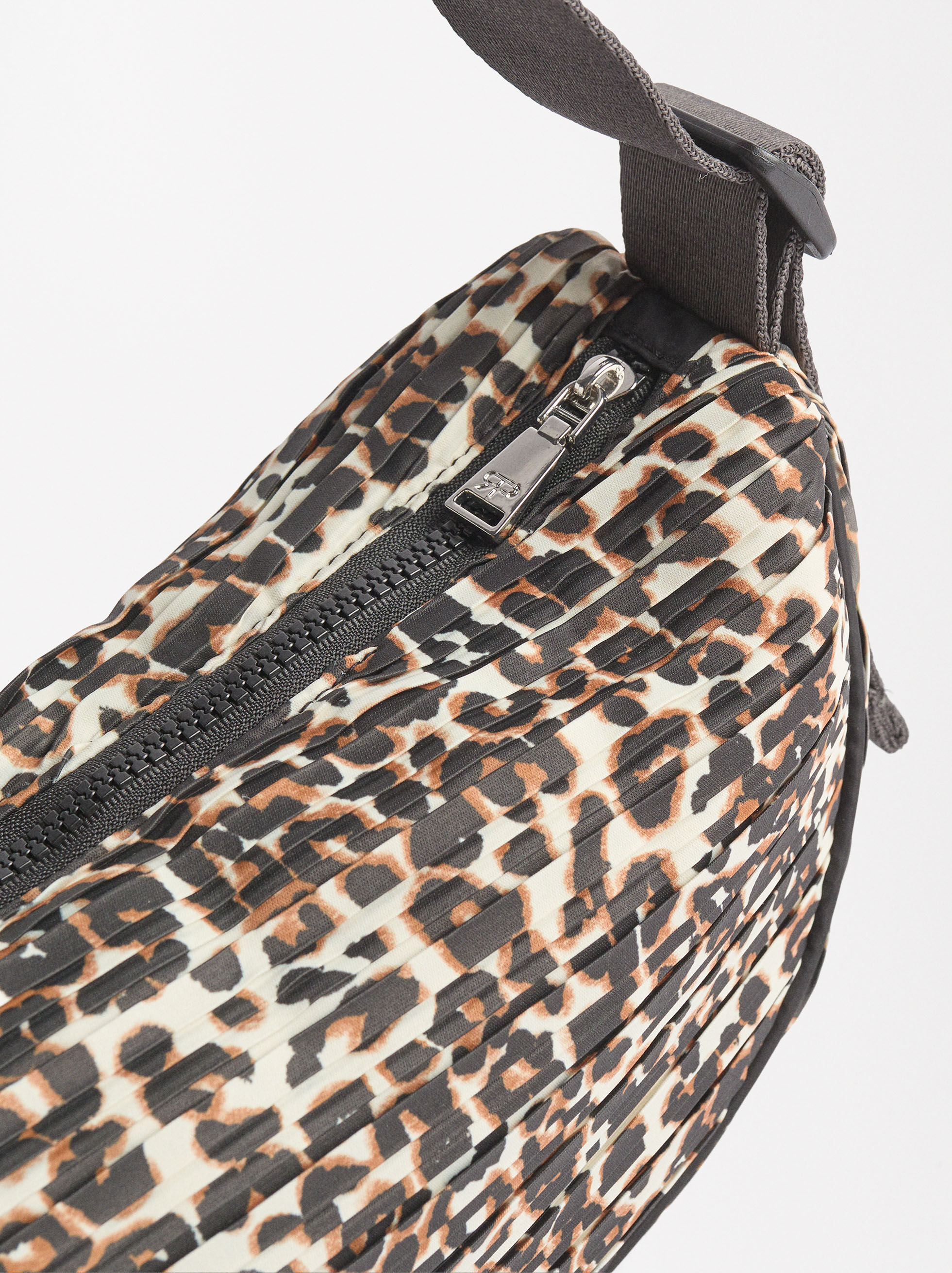 Bolsos animal print parfois 2025