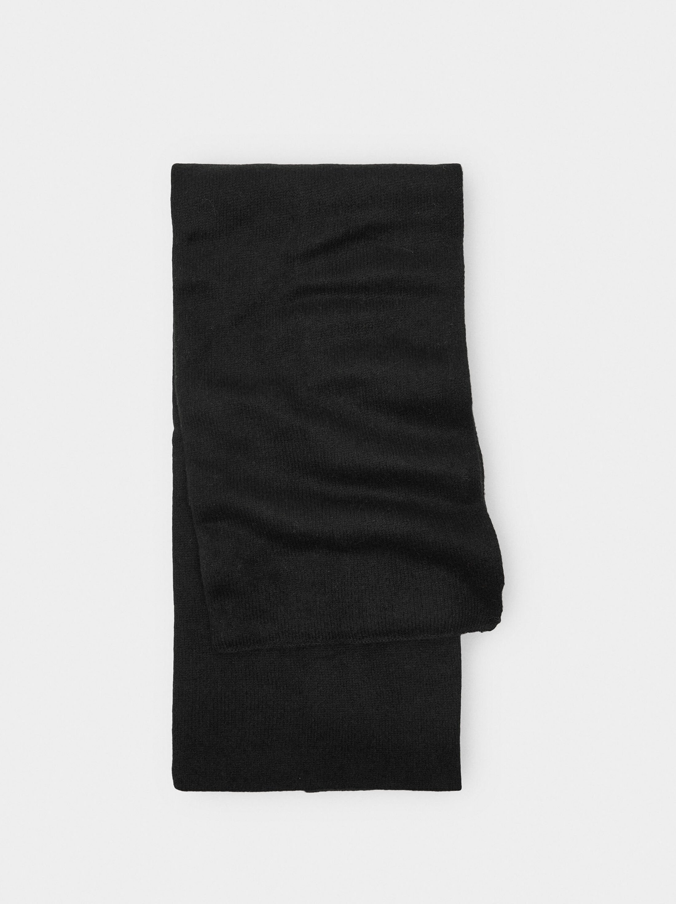 100% cashmere scarf image number 0.0