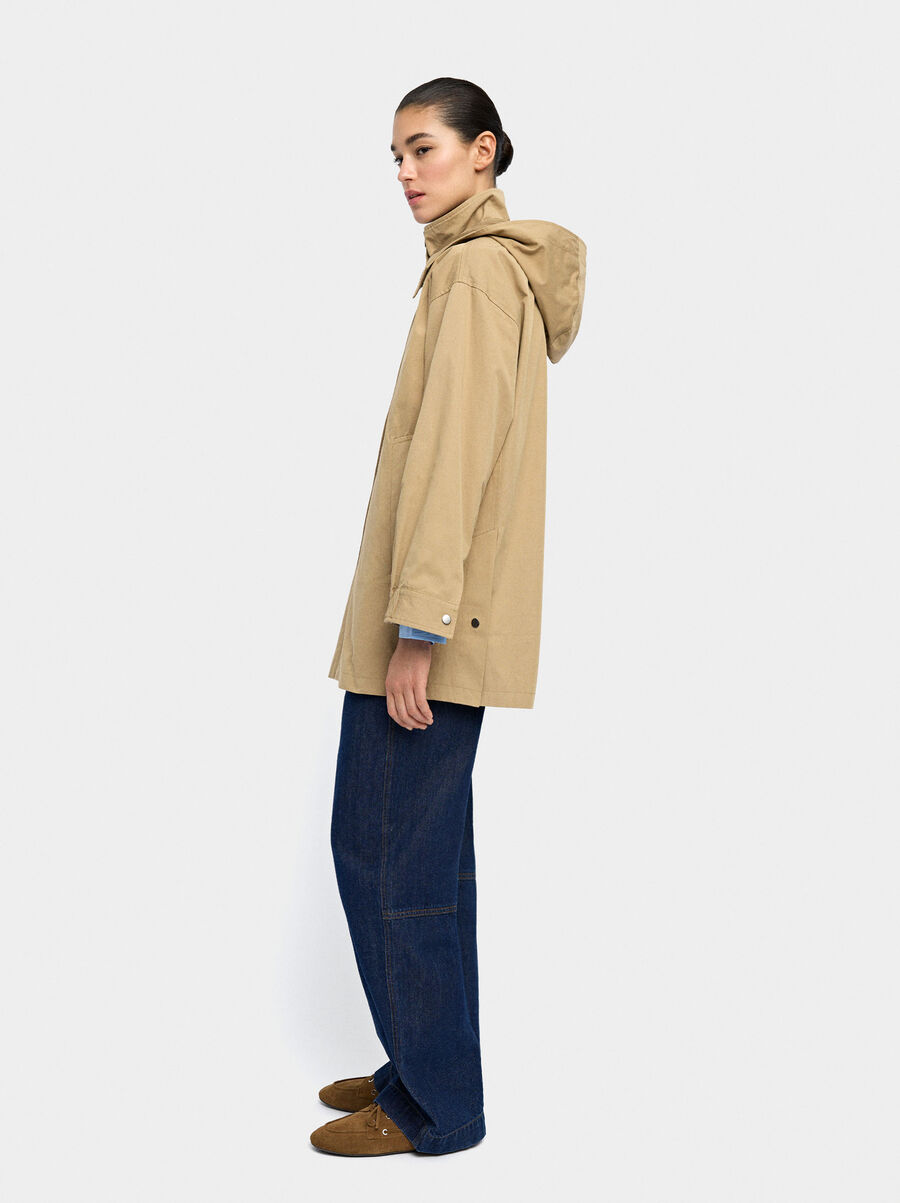 High-neck parka