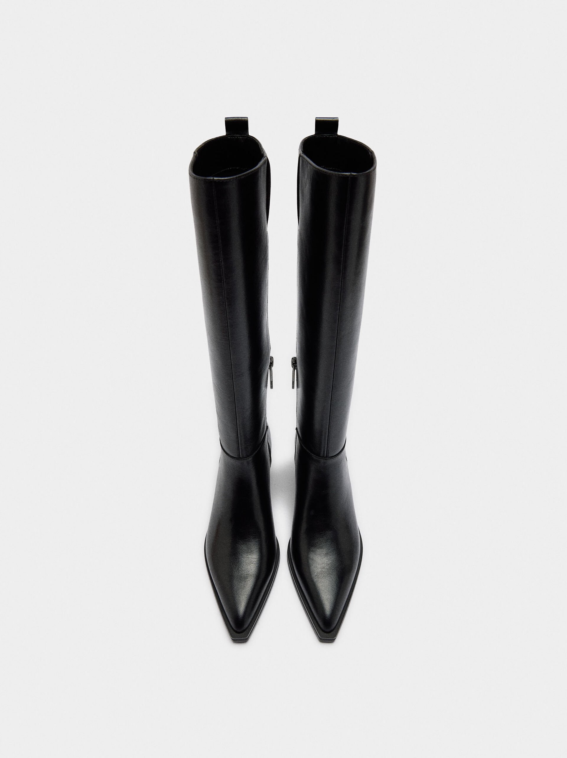 High shaft leather boots with heel image number 0.0