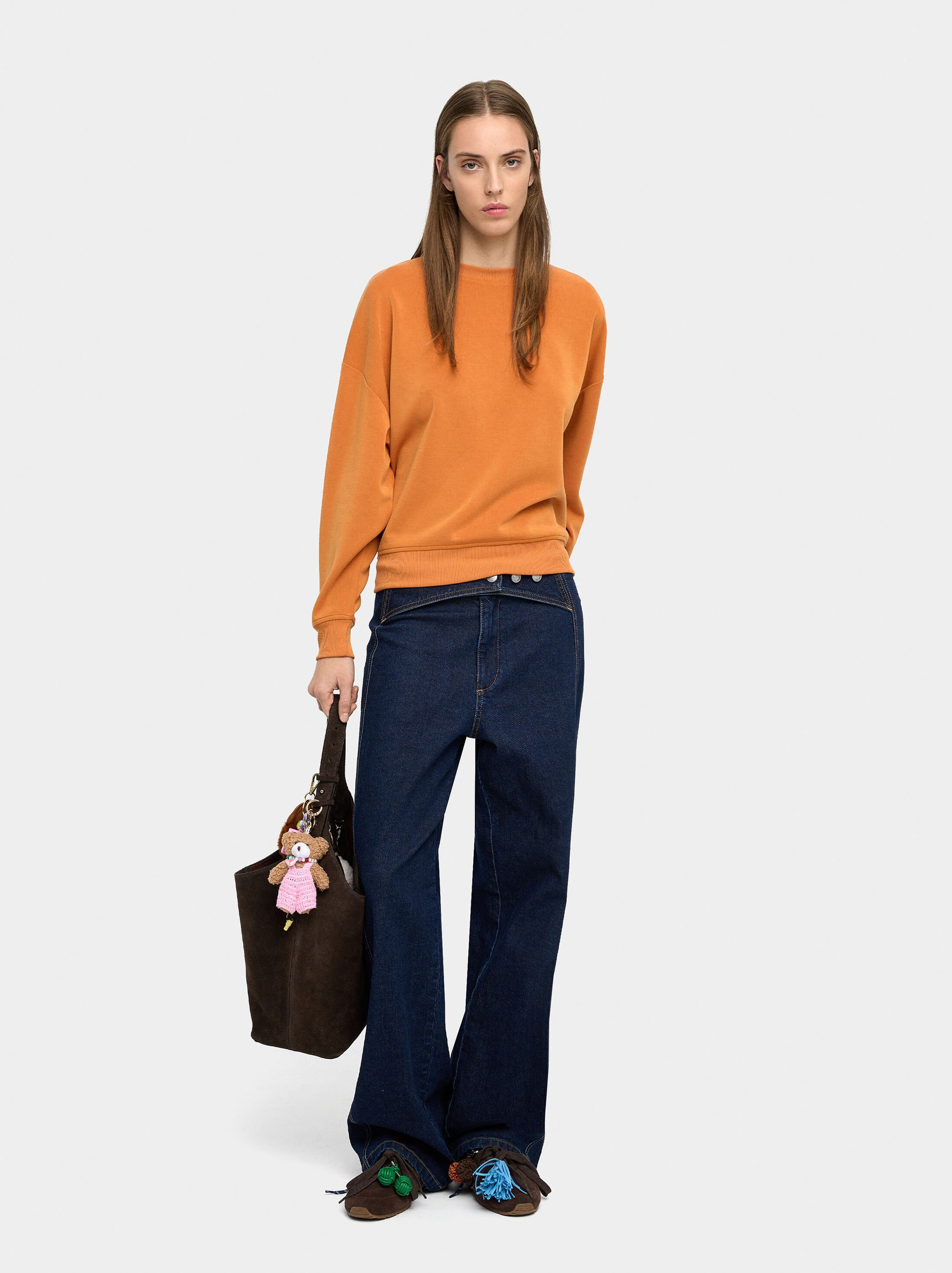 Basic sweatshirt image number 0.0