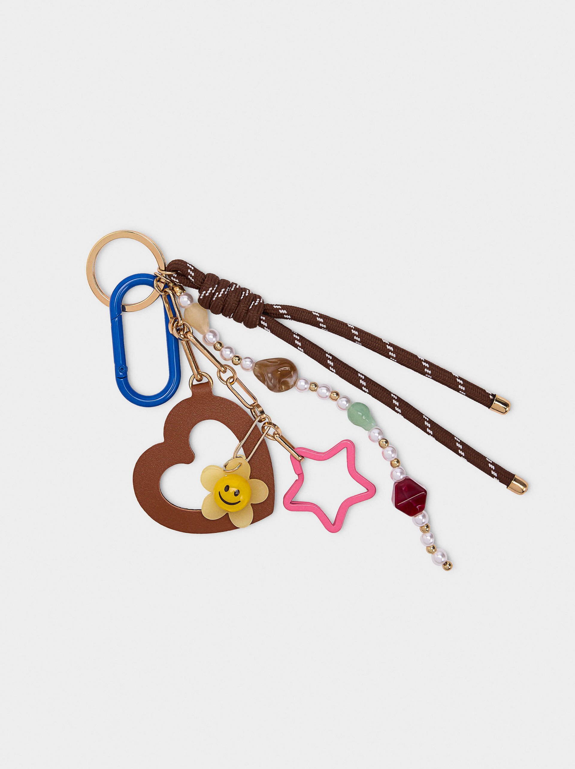 Keychain charm with heart and star image number 1.0
