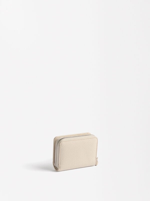 Basic textured wallet