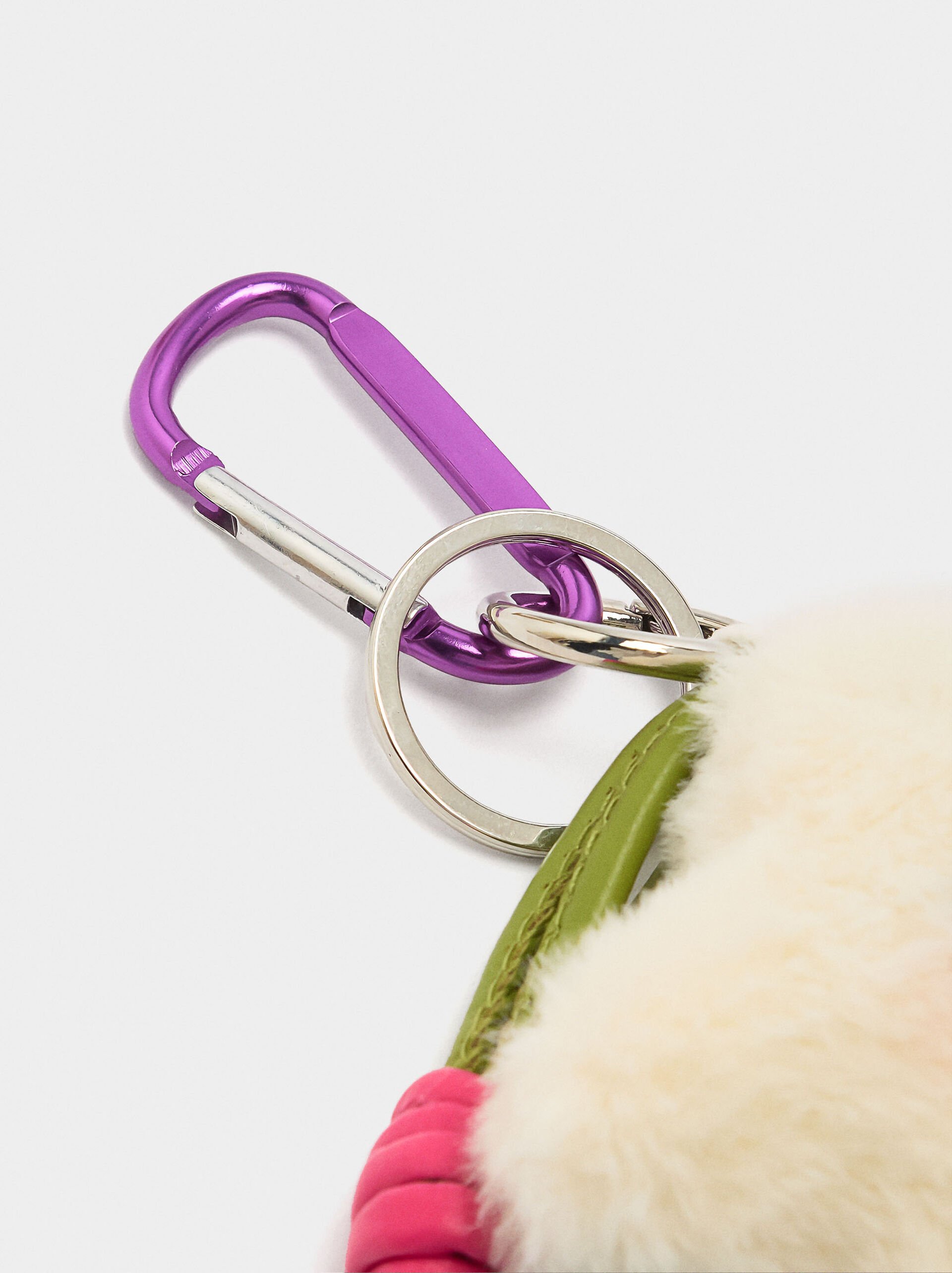 Star charm keychain image number 2.0