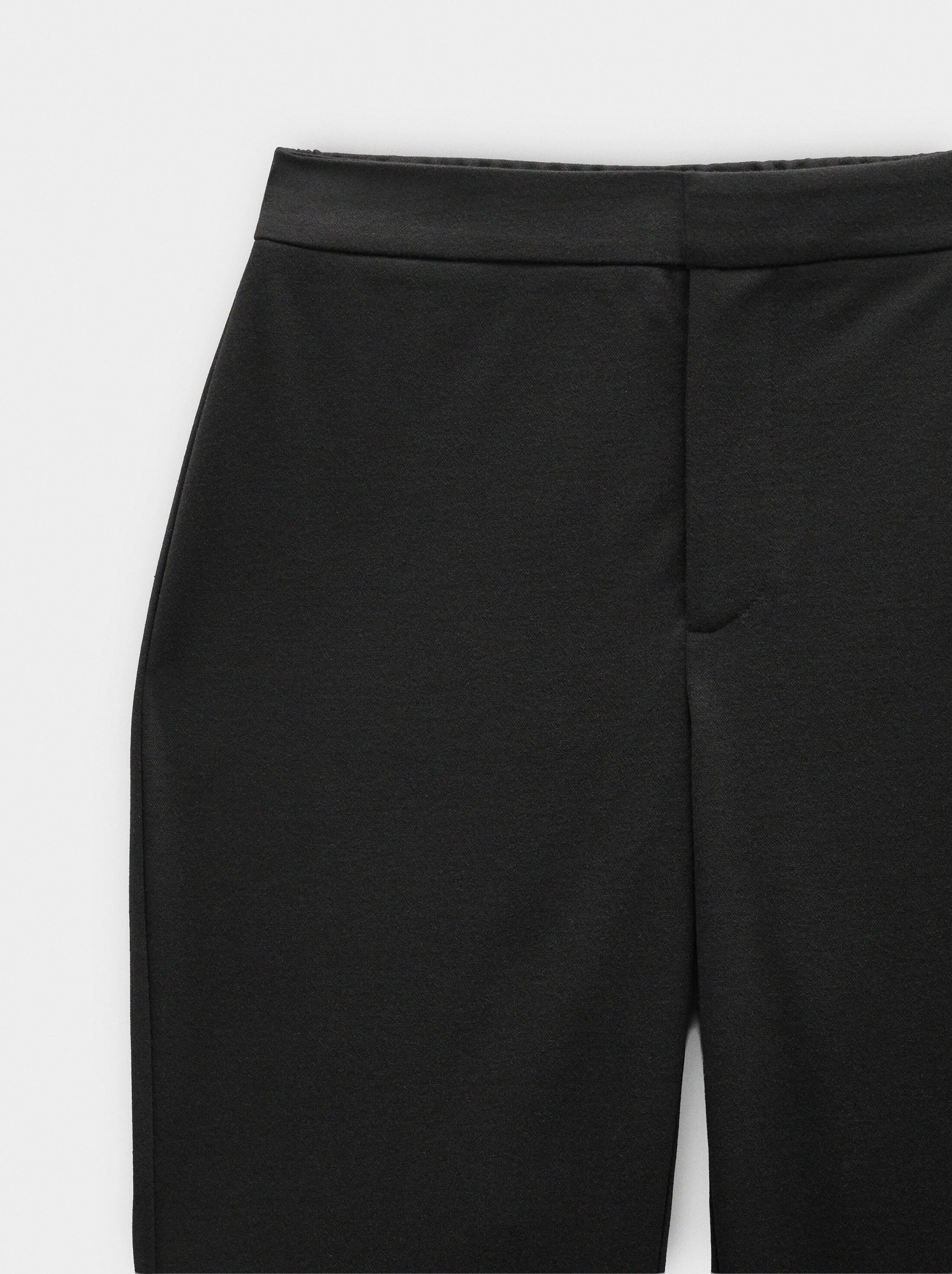 Pantalons flare lisos image number 5.0
