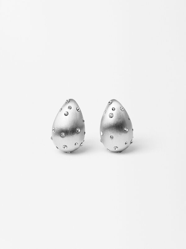Drop earrings with crystals