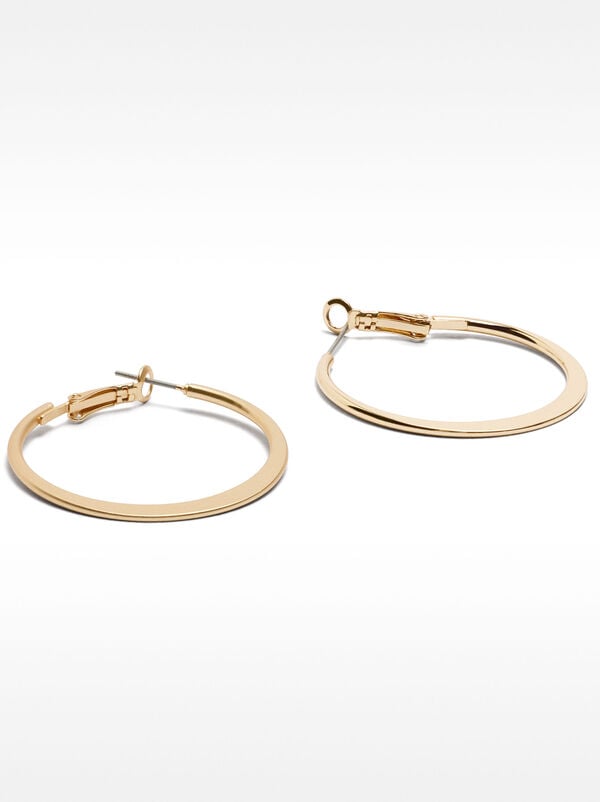 Set of golden hoop earrings