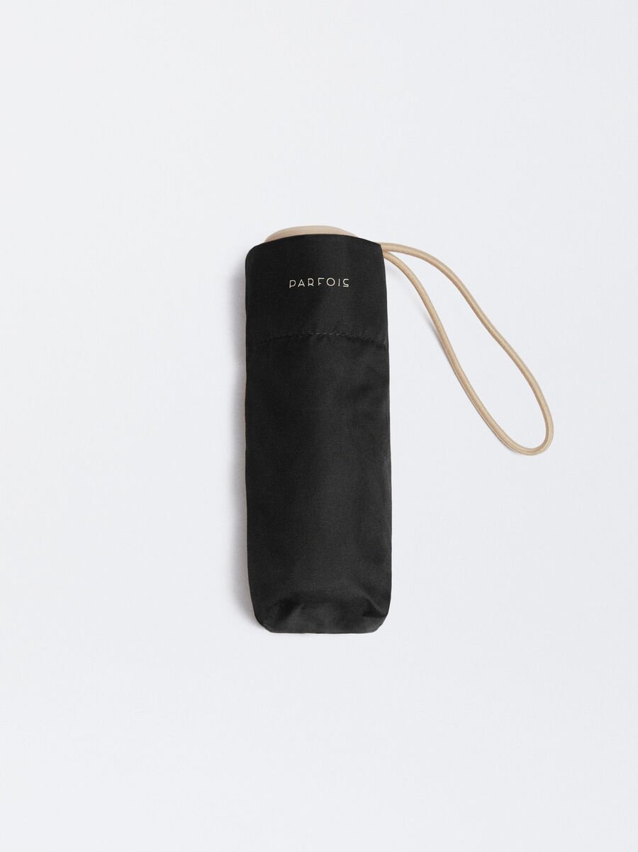 Small folding umbrella