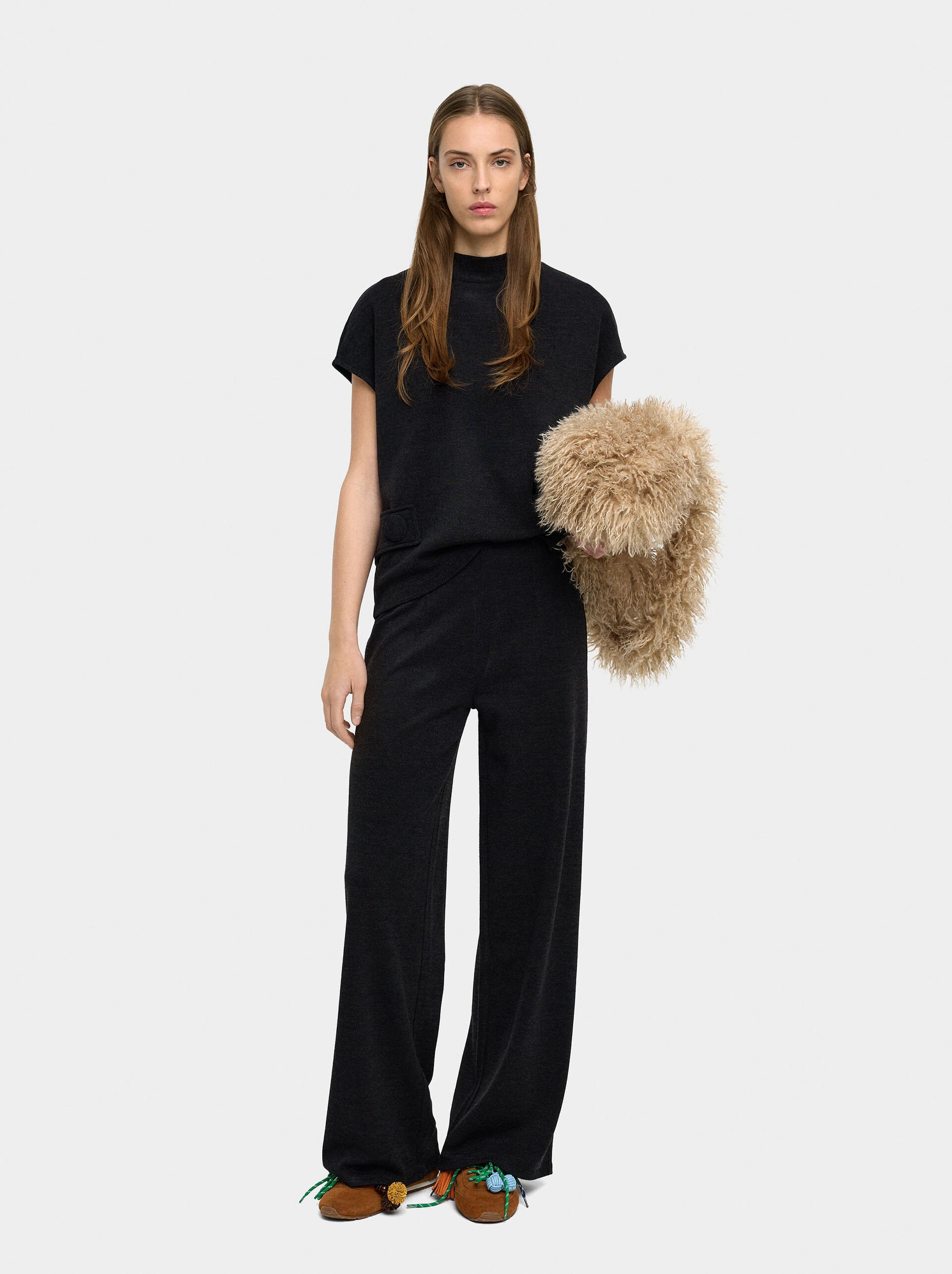 Trousers with elastic waist image number 2.0