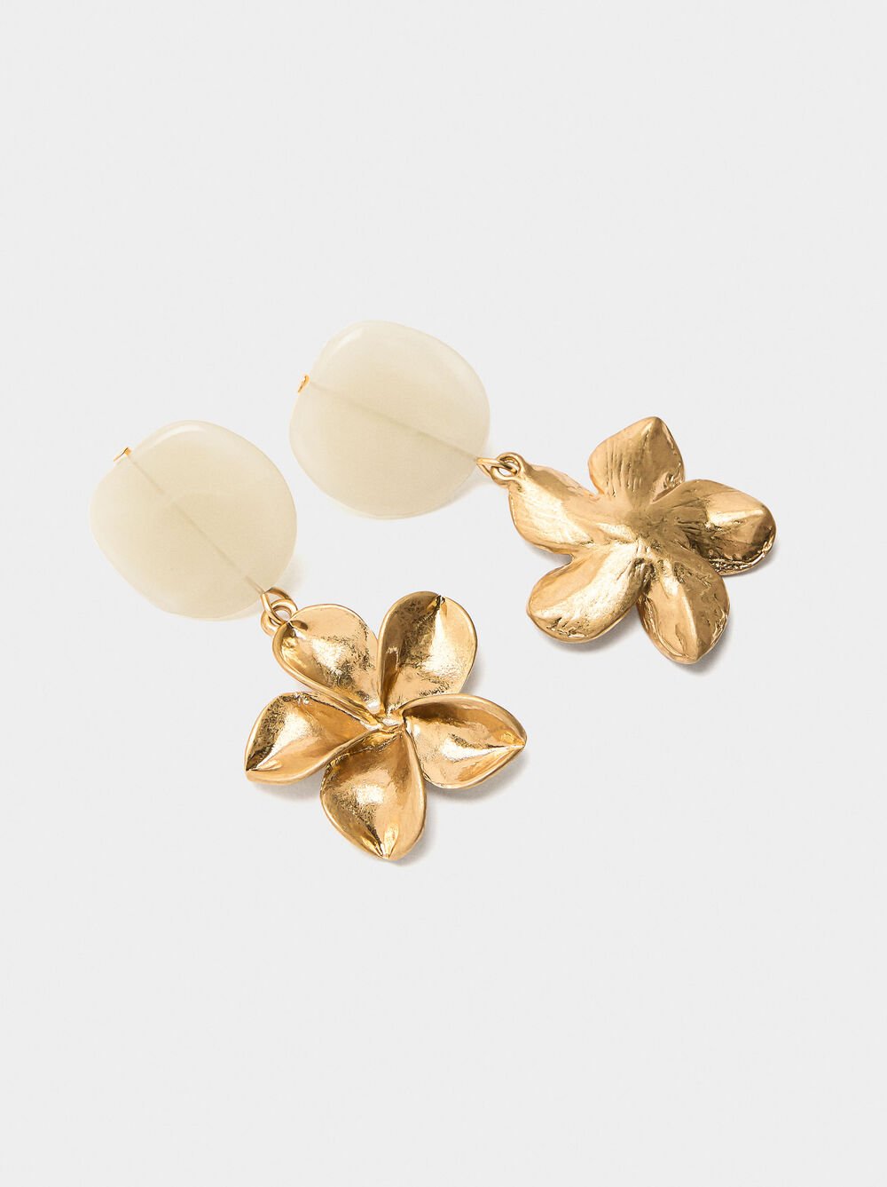 Boucles d'oreilles avec fleur