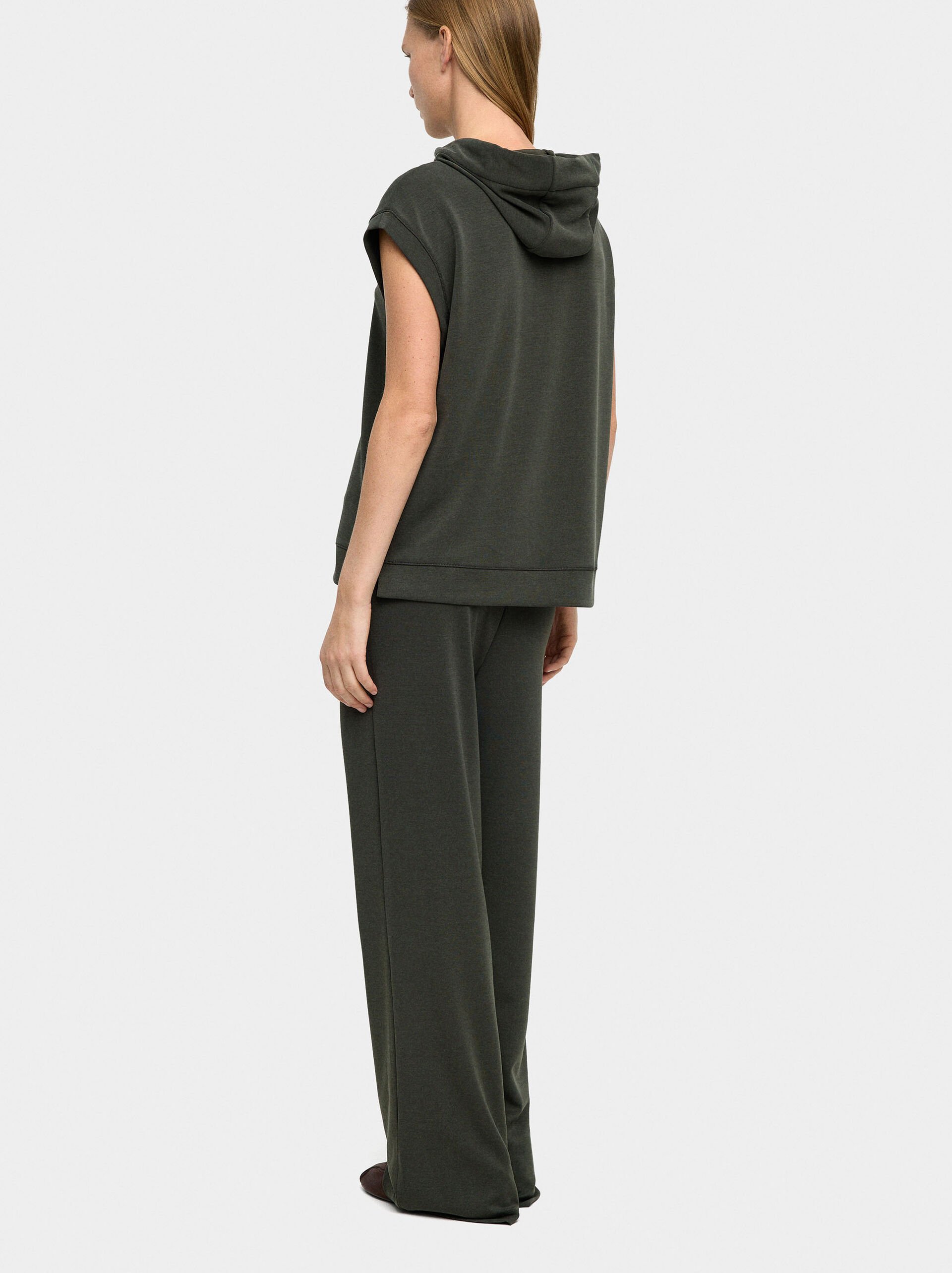 Trousers with elastic waist soft touch image number 3.0