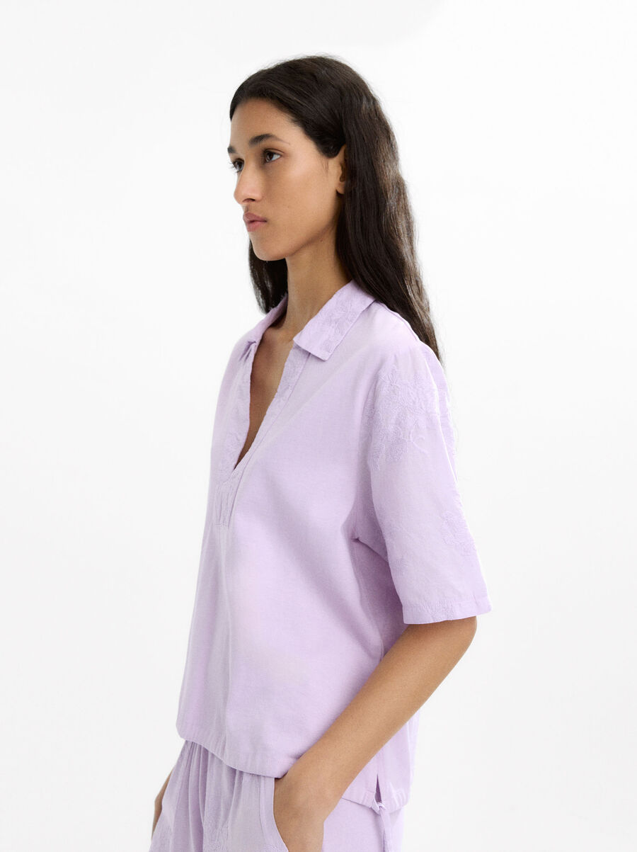 100% cotton t-shirt with embroidery