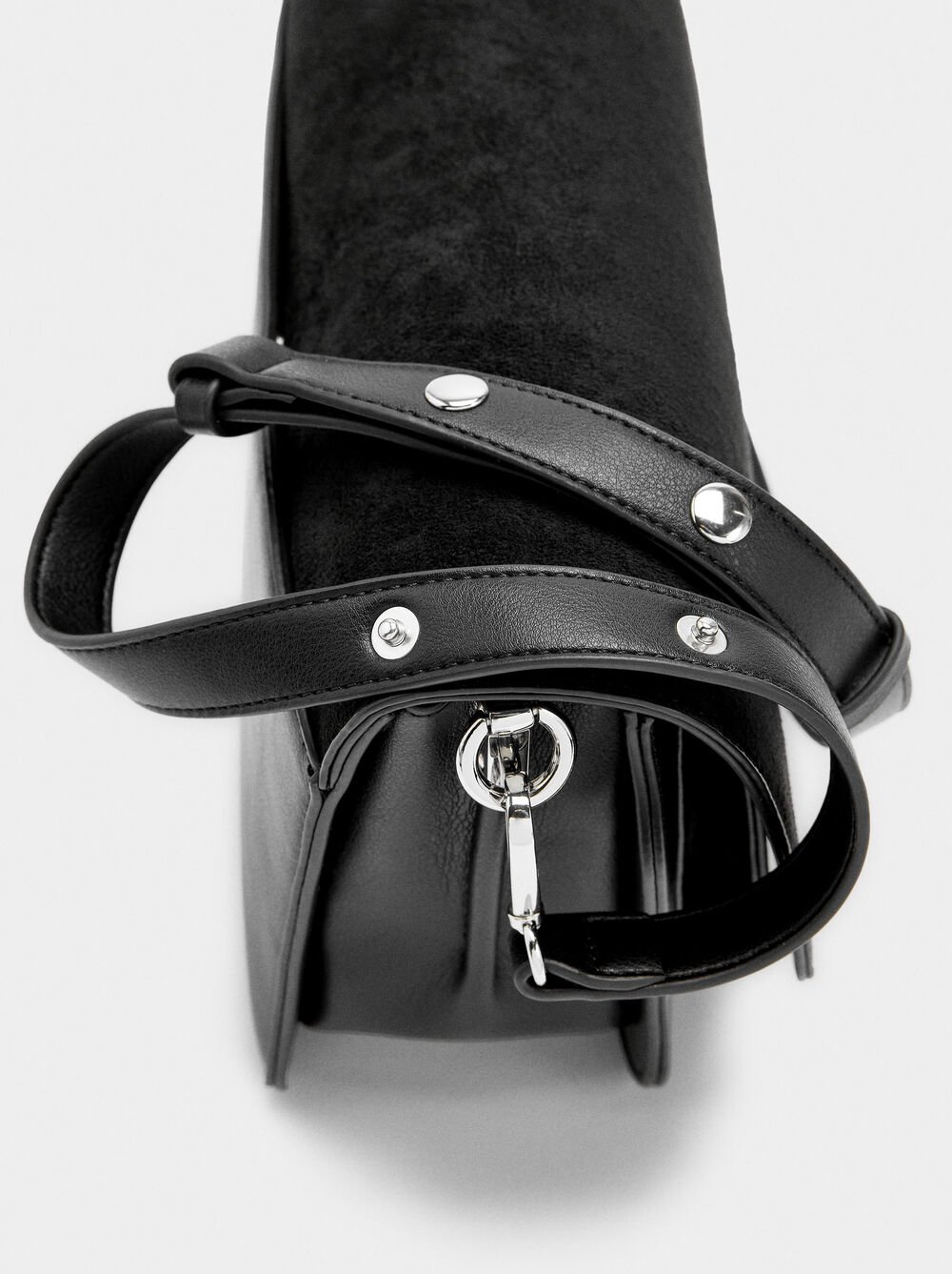 Crossbody bag with flap