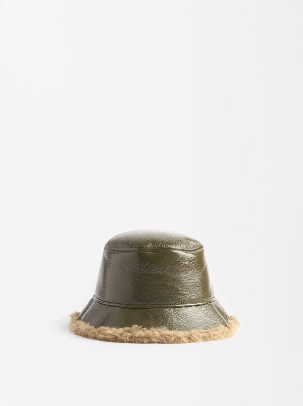 Waterproof patent bucket hat