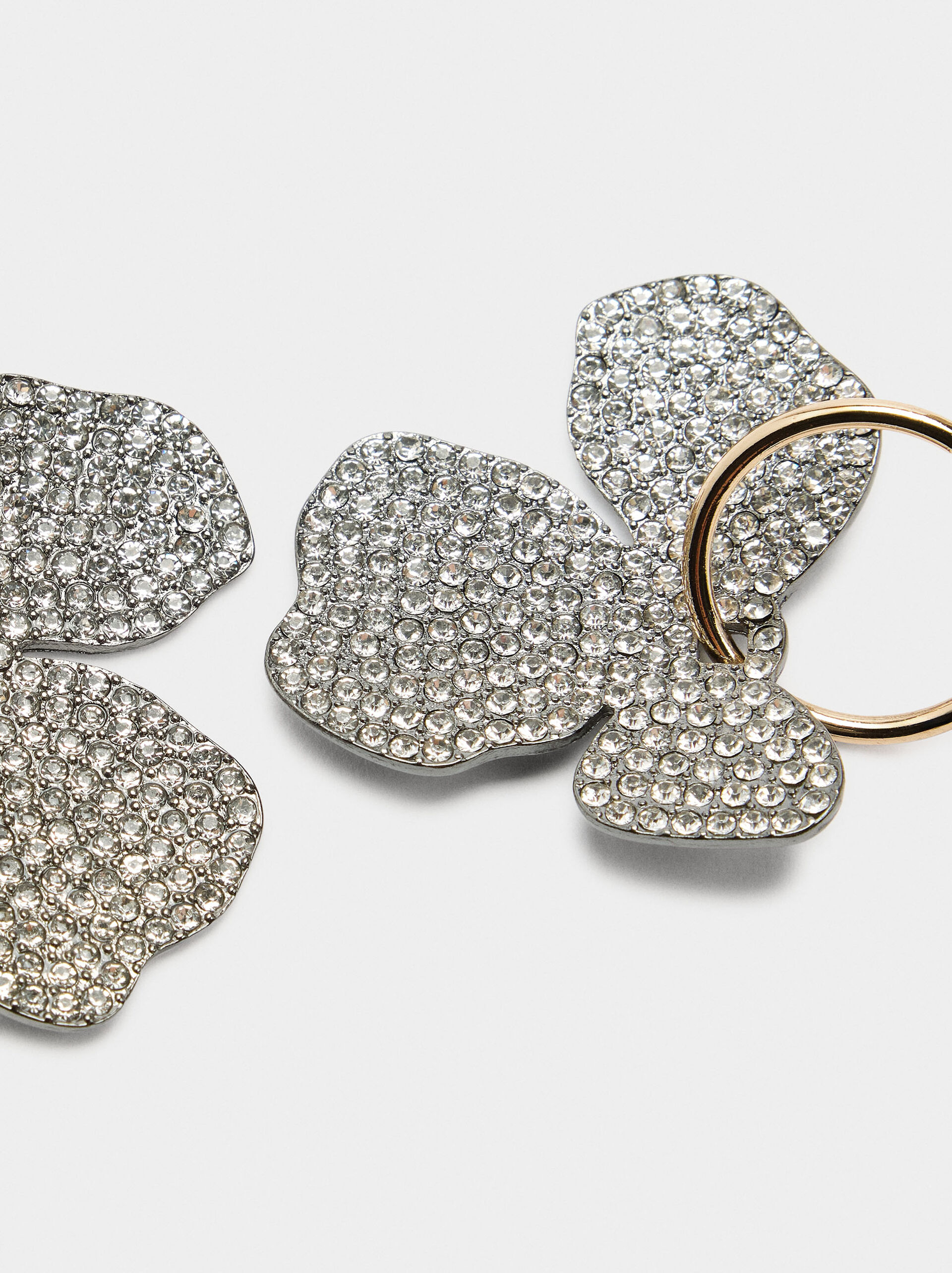 Open hoop earrings with flower and crystals pendant image number 2.0